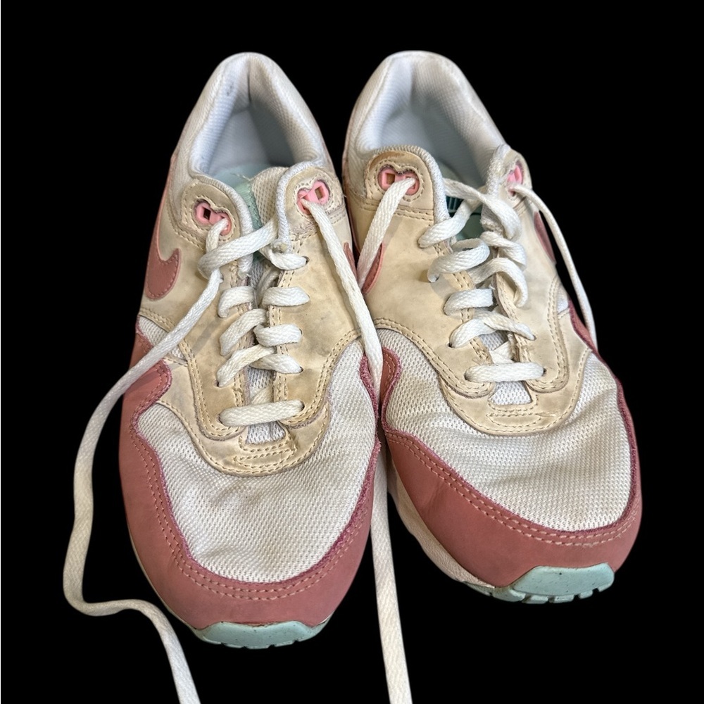 Nike Pink Sneakers With Suede And Mesh